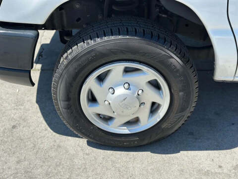 2013 Ford E-Series E-150