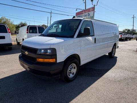 2022 Chevrolet Express 2500