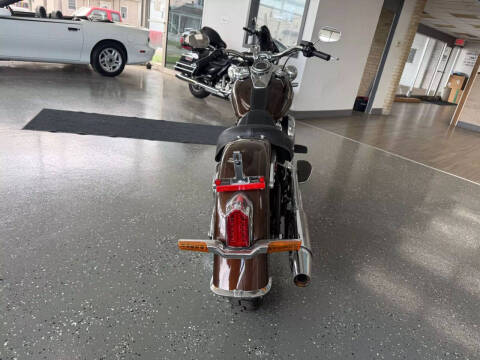 2019 Harley-Davidson FLDE Deluxe