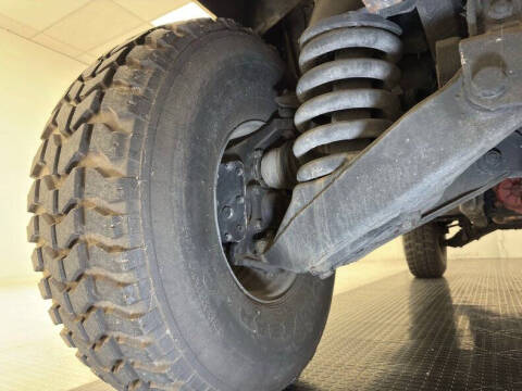 2005 AM General Hummer