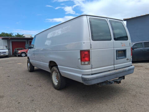 2004 Ford E-Series