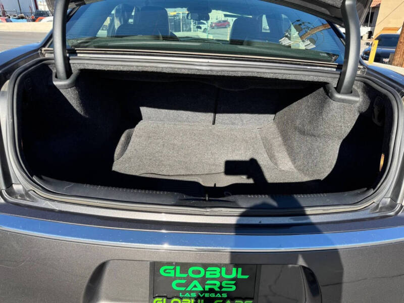 2017 Chrysler 300 Limited