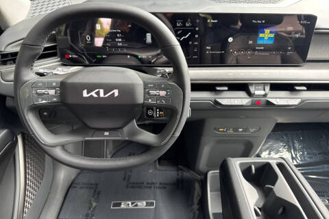 2026 Kia EV9 Light Long Range