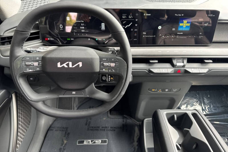 2026 Kia EV9 Light Long Range