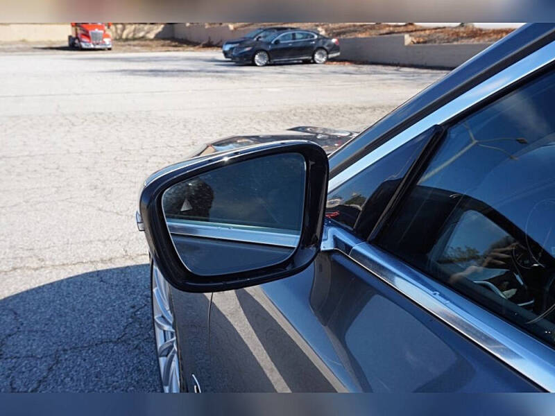 2017 BMW 7 Series 740i