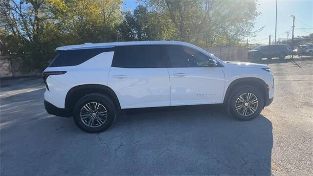 2024 Chevrolet Traverse LS