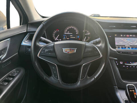 2018 Cadillac XT5 Premium Luxury