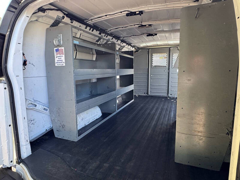 2016 GMC Savana 2500