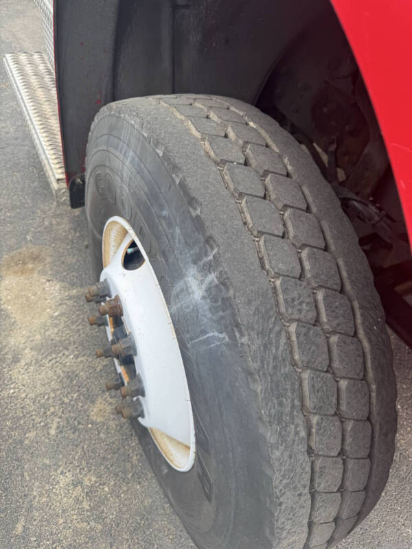 2007 Freightliner M2 106