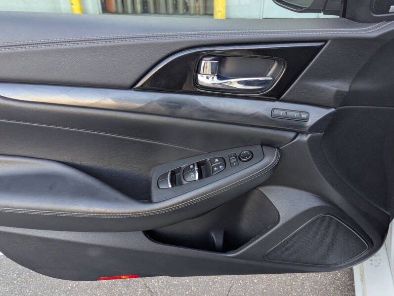 2021 Nissan Maxima 3.5 Platinum