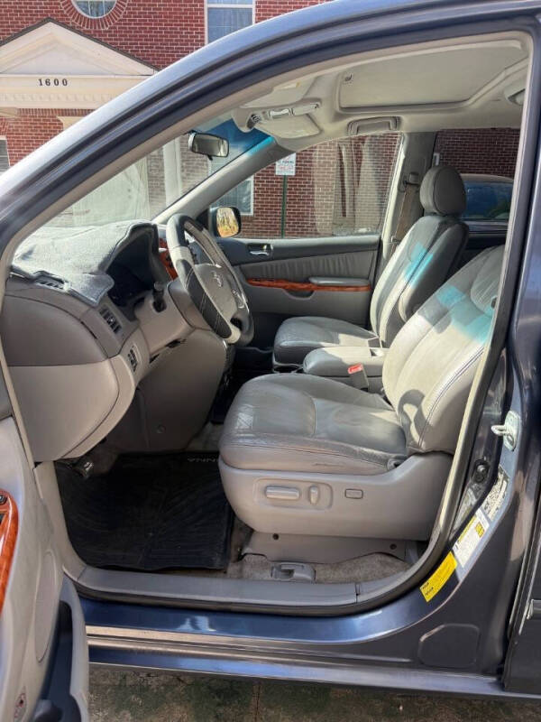 2008 Toyota Sienna XLE Limited