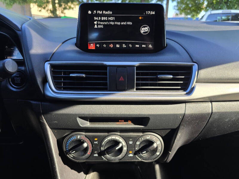 2017 Mazda MAZDA3 Sport