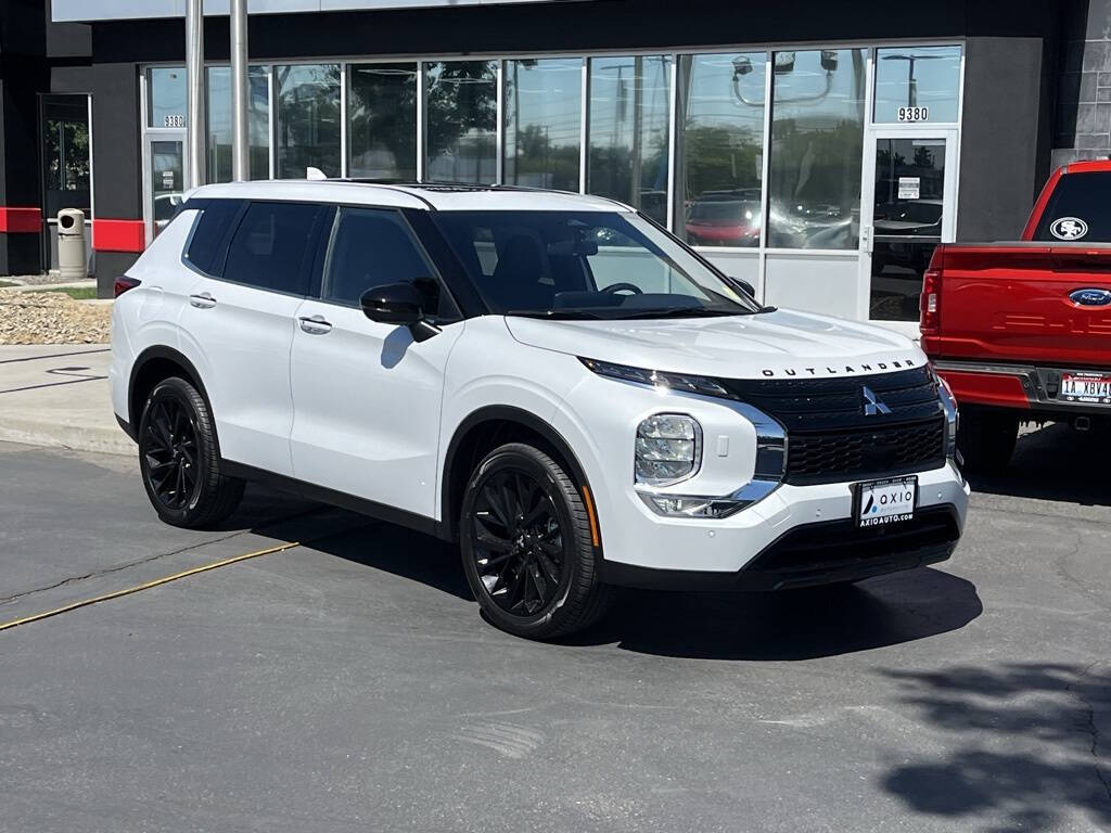 2024 Mitsubishi Outlander for sale at Axio Auto Boise in Boise, ID