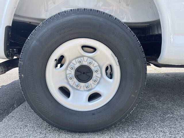 2025 Chevrolet Express 2500