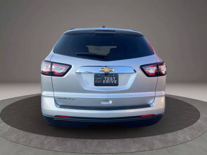 2017 Chevrolet Traverse LS