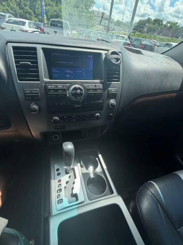 2013 Nissan Armada Platinum