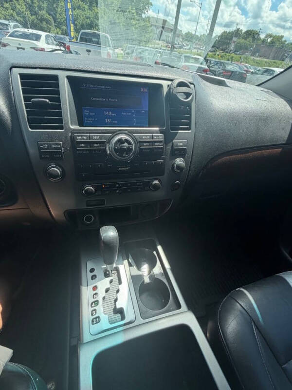 2013 Nissan Armada Platinum