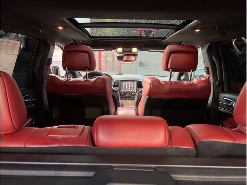 2017 Jeep Grand Cherokee SRT