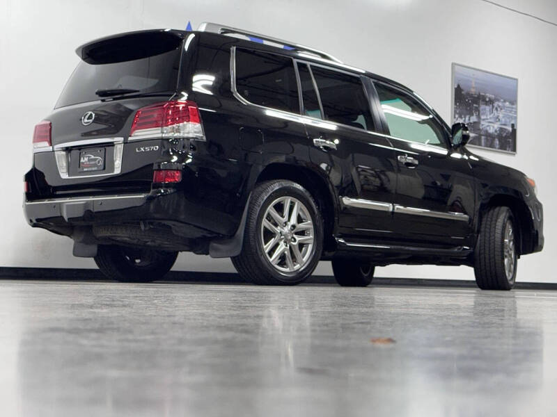 2014 Lexus LX 570