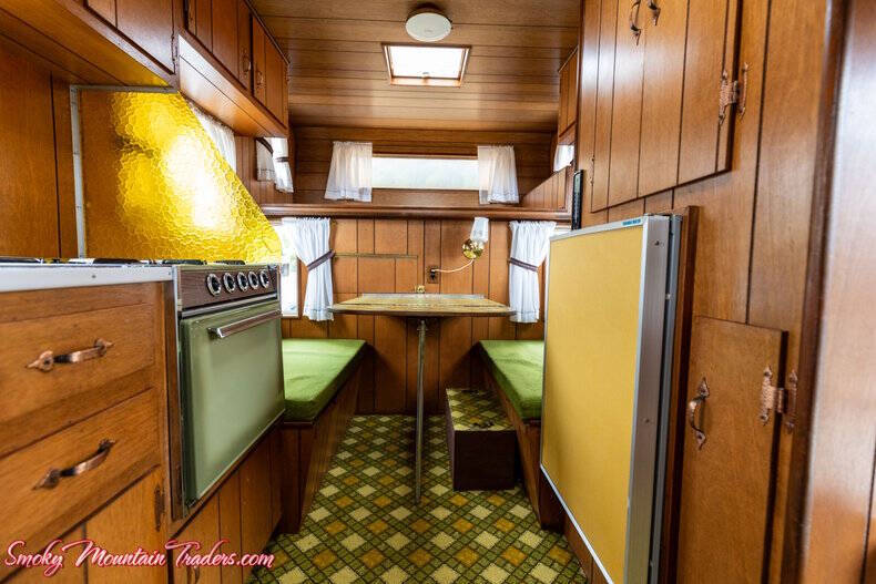 1951 International L-130