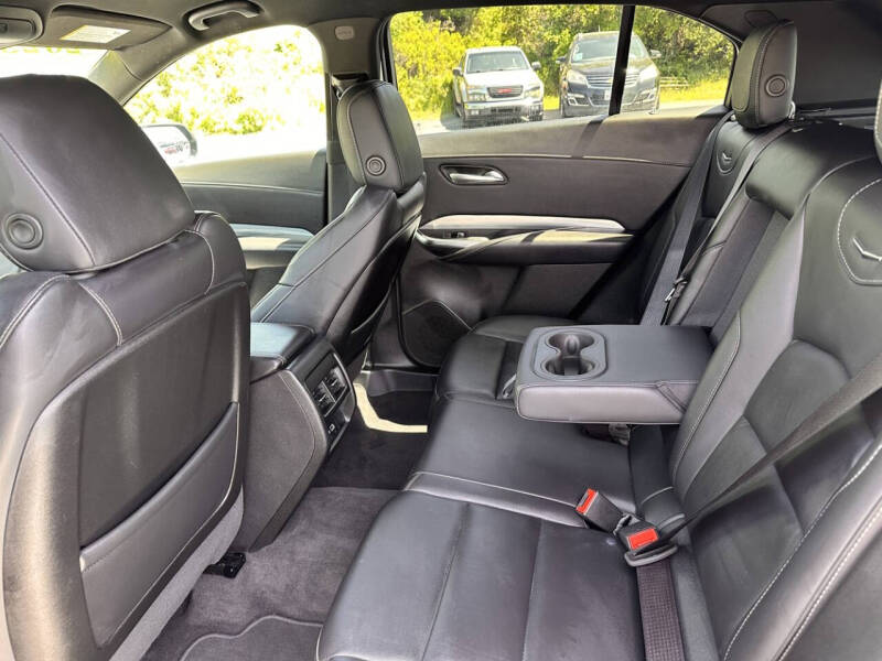 2023 Cadillac XT4 Premium Luxury