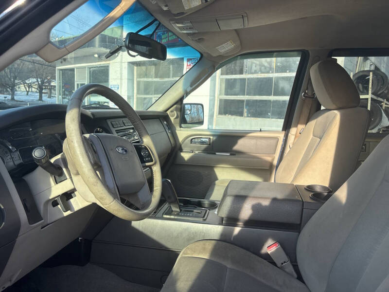 2011 Ford Expedition XLT