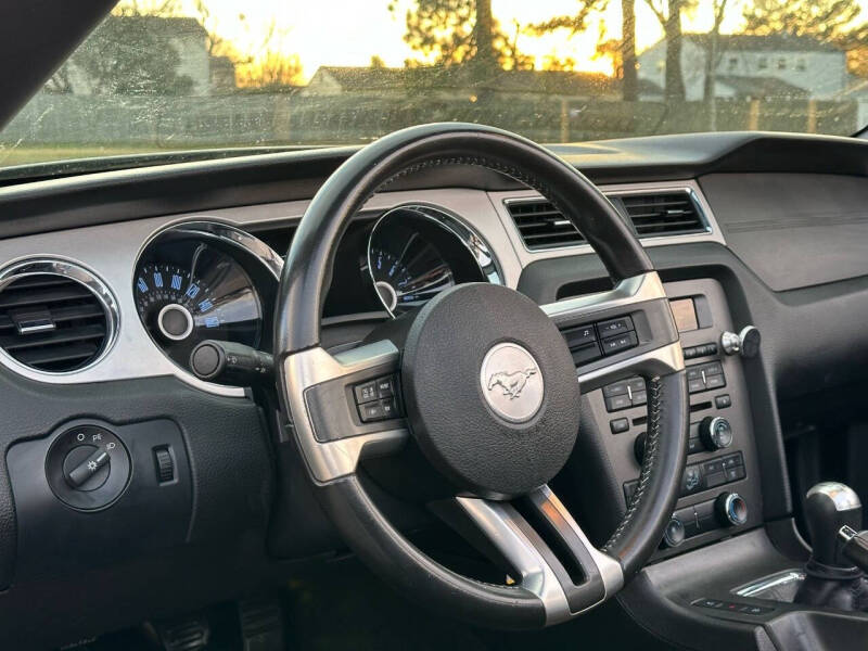 2014 Ford Mustang V6 Premium