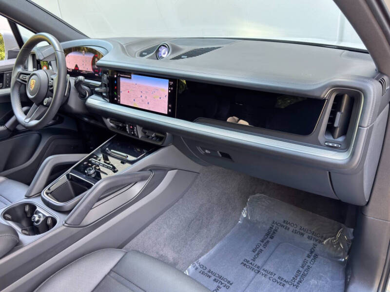 2025 Porsche Cayenne