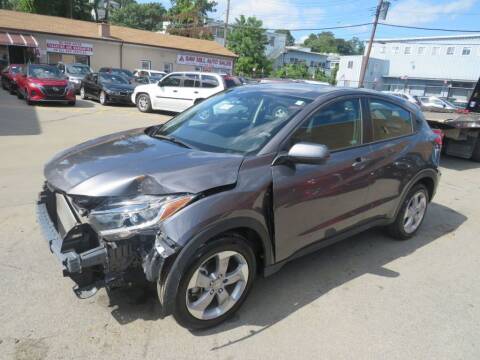 2020 Honda HR-V for sale at Saw Mill Auto in Yonkers NY
