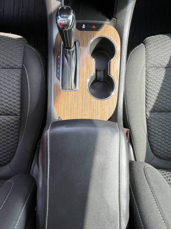 2019 GMC Acadia SLE-1