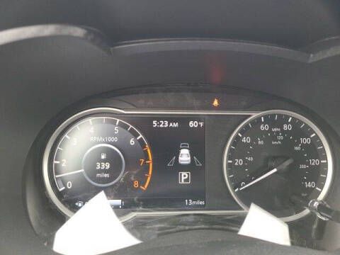 2025 Nissan Versa SR