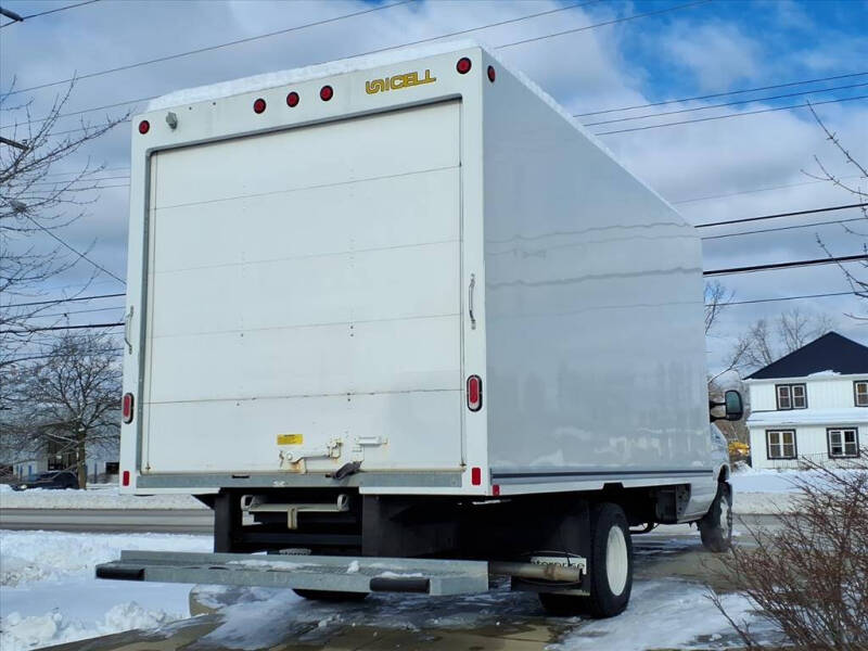 2022 Ford E-Series E-450 SD