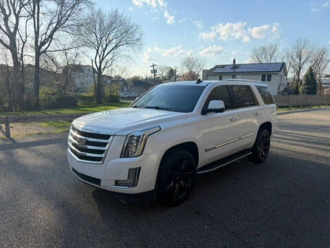 2018 Cadillac Escalade Luxury