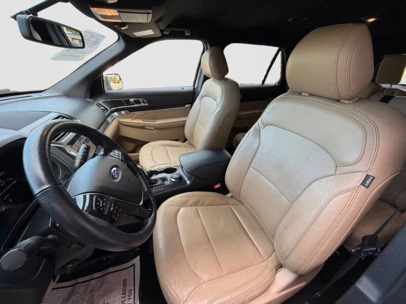 2017 Ford Explorer Limited