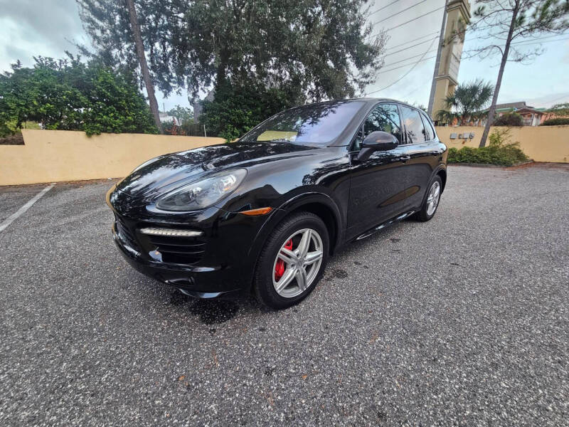 2013 Porsche Cayenne GTS