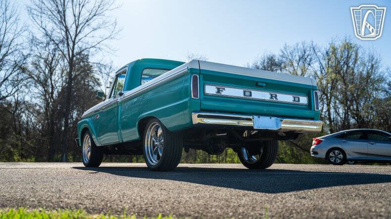 1966 Ford F-100