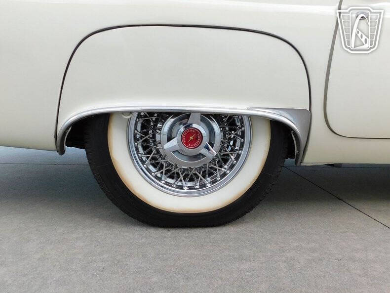 1957 Ford Thunderbird