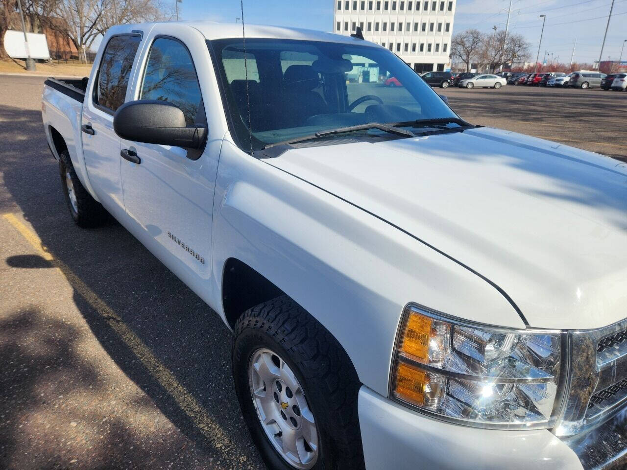 2011 Chevrolet Silverado 1500 for sale at Xtra Mile Auto Sales LLC in Cambridge, MN