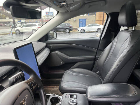 2022 Ford Mustang Mach-E Premium