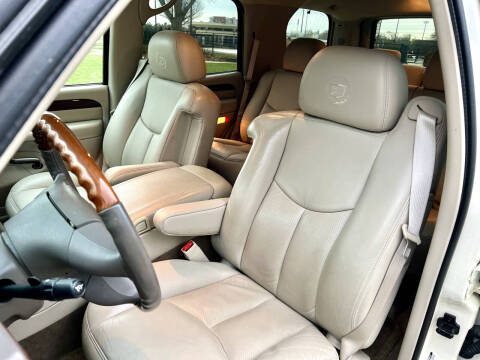 2003 Cadillac Escalade