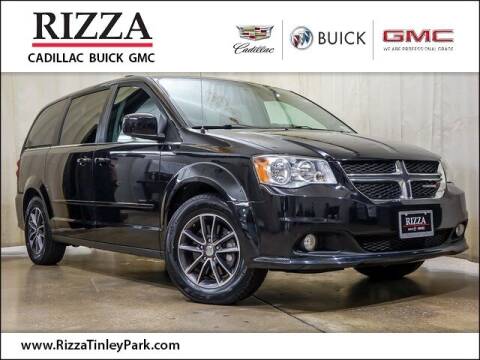 2017 Dodge Grand Caravan for sale at Rizza Buick GMC Cadillac in Tinley Park IL