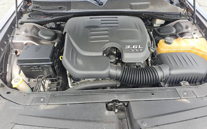2013 Dodge Challenger SXT