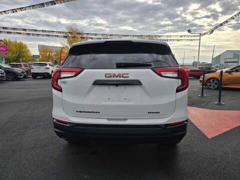 2024 GMC Terrain SLE