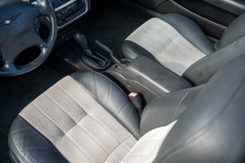 2004 Chrysler Sebring