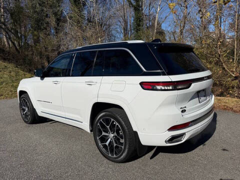 2022 Jeep Grand Cherokee Summit Reserve