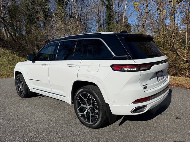 2022 Jeep Grand Cherokee Summit Reserve