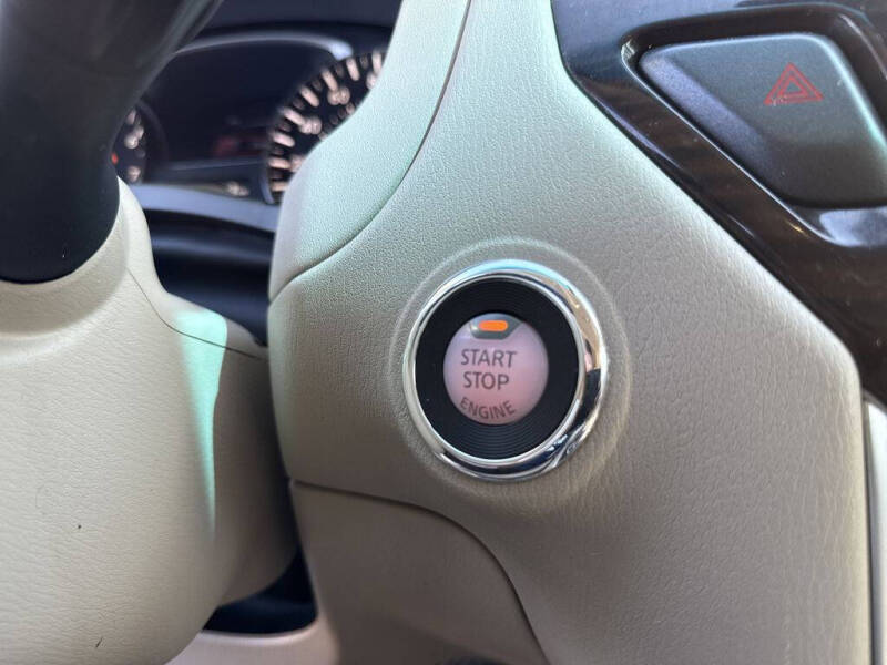 2015 Nissan Pathfinder Platinum