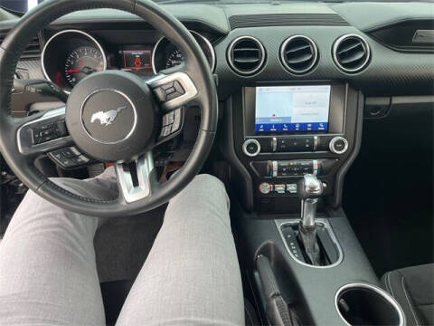 2021 Ford Mustang EcoBoost