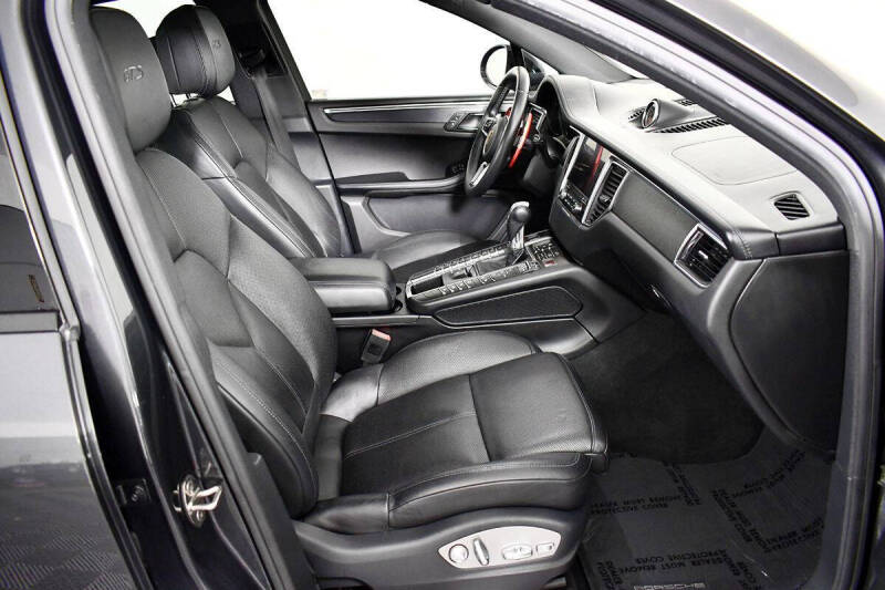 2017 Porsche Macan GTS