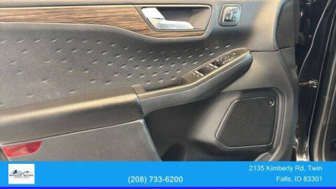 2020 Ford Escape Titanium